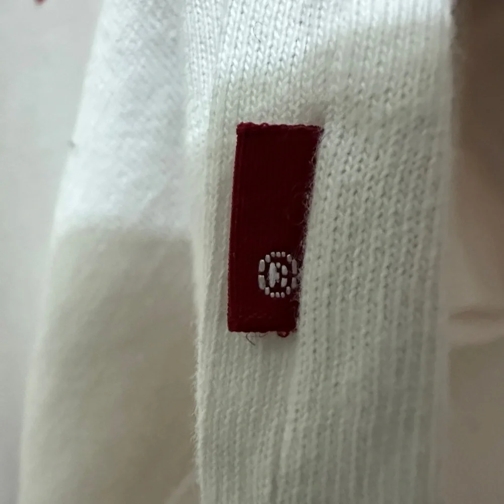 265 Levi’s | Vintage California Bear Graphic Tee – Off White Cotton (Size M)